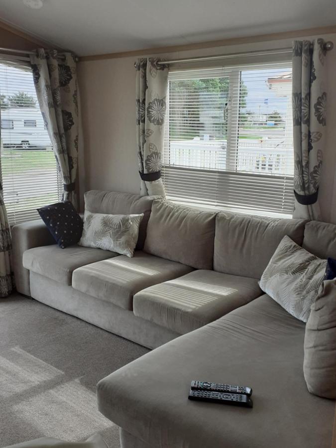 Rick'S Retreat Static Caravan Near The Beach With Free Wifi Lossiemouth Exterior foto