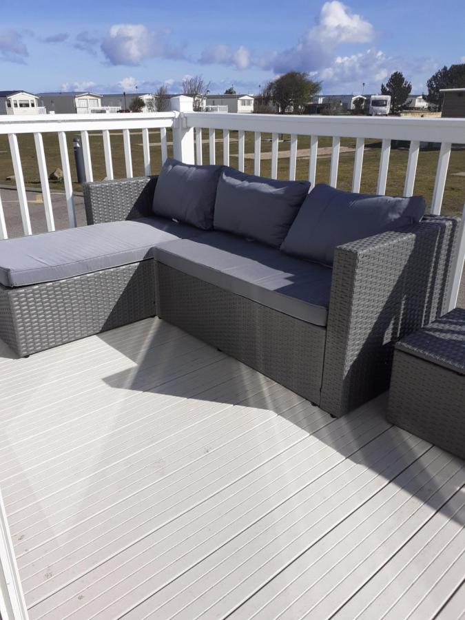 Rick'S Retreat Static Caravan Near The Beach With Free Wifi Lossiemouth Exterior foto